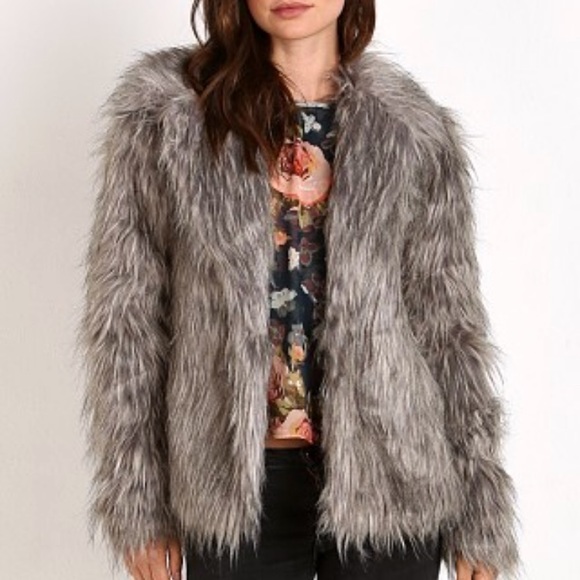 Faux fur jacket size small - Picture 4 of 4